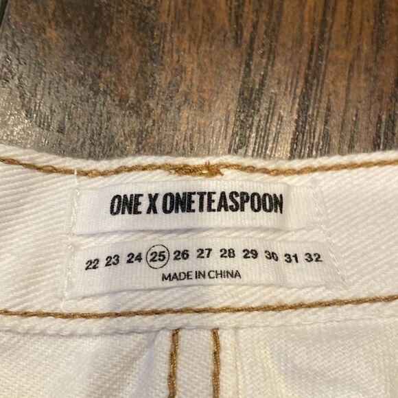 one x one teaspoon cropped white distressed jeans size 25 NWT - Picture 6 of 12